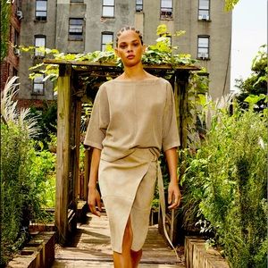 ✨Michael Kors Collection Sand Perforated Pullover SS21✨